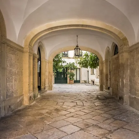 Palazzo Bernardini 2*